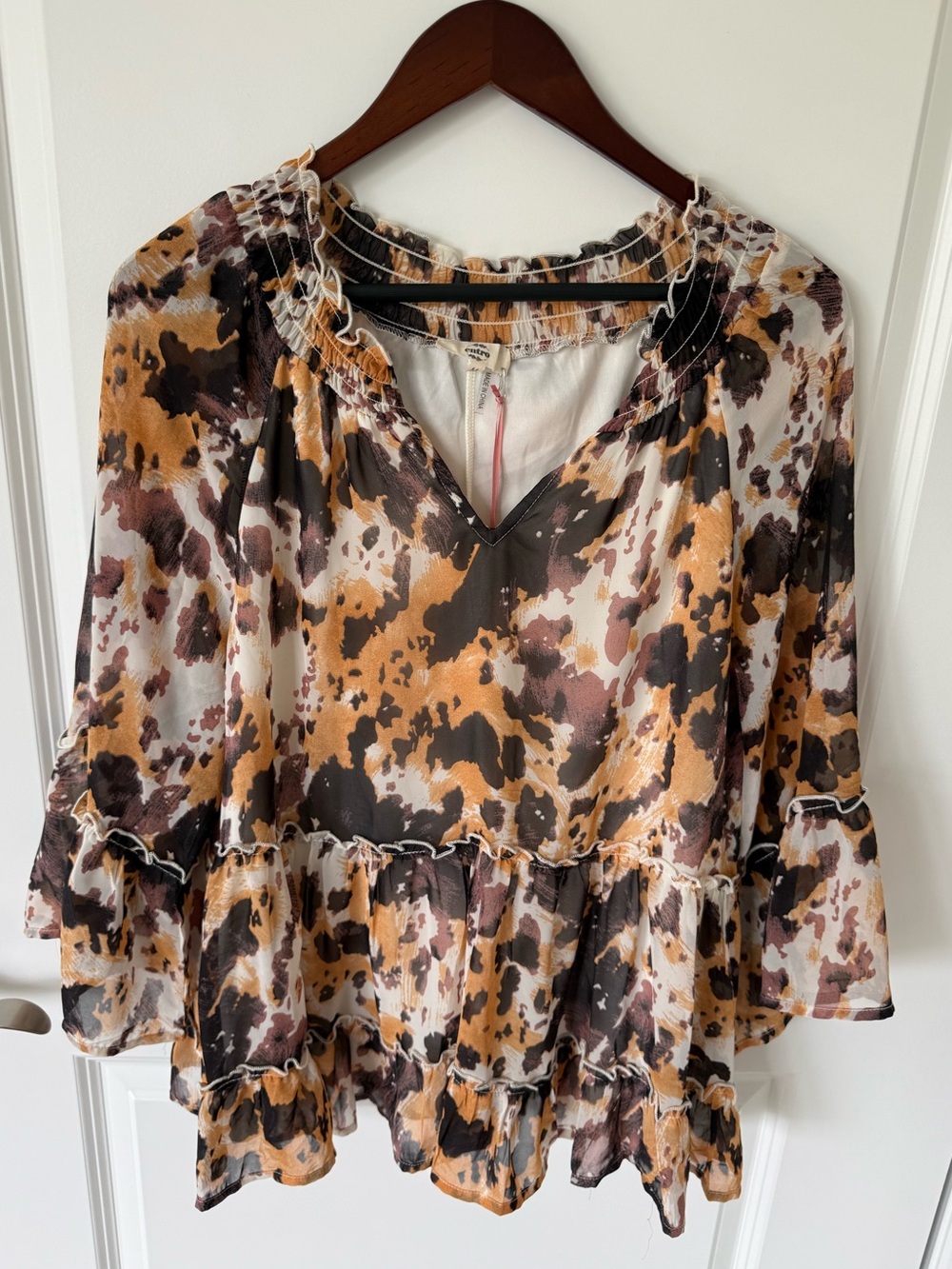 Entro Chiffon Bell Sleeve Blouse NWT
